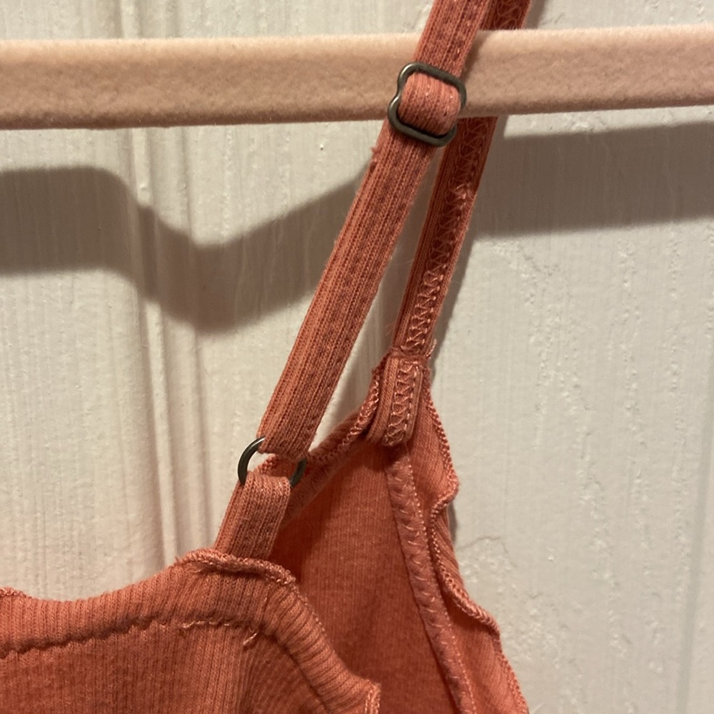 Hollister Rose Ribbed Ruffle Spaghetti Strap Cami Top - Picture 5 of 8